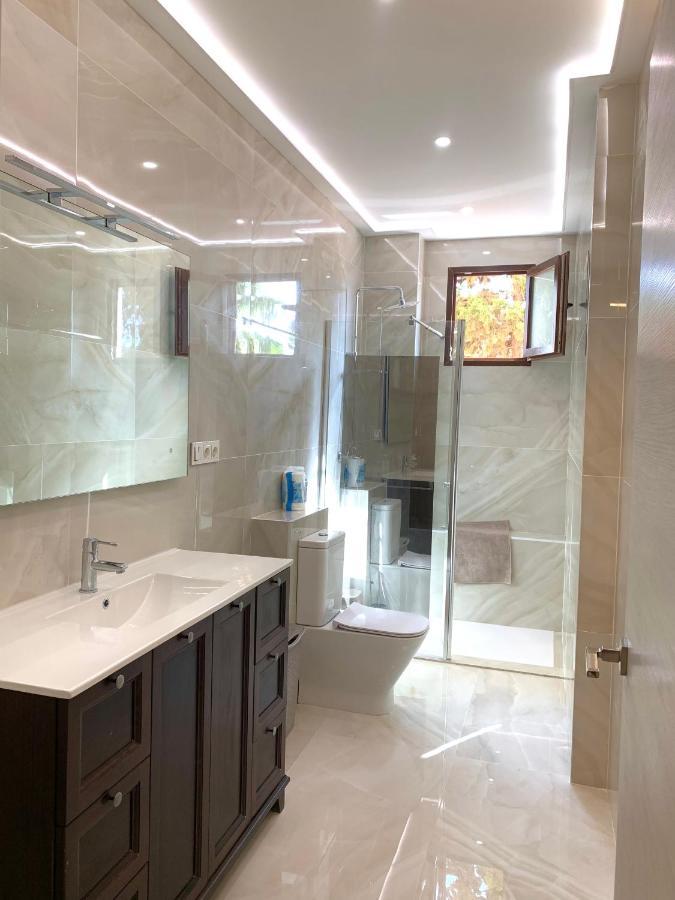 Amplia Vivienda New Para12 Pers A 4 Min Caminando De Playa Con Terraza, Piscina Com, Wifi, Ventiladores De Techo, Lavavajillas Roquetas de Mar Exterior photo